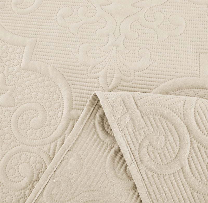 CHIXIN Quilt King Size - Damask Paisley Bedspread Coverlet Set - Classic & Gorgeous Style Bedding Cover, Ultrasonic Quilting, Reversible, Lightweight, 4 Piece, Ivory - Image 5